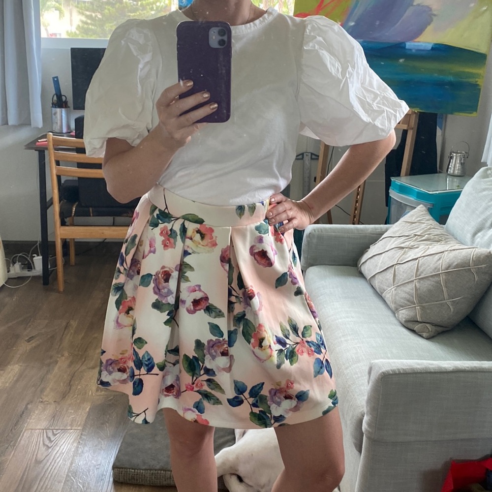 White puff sleeve T-shirt